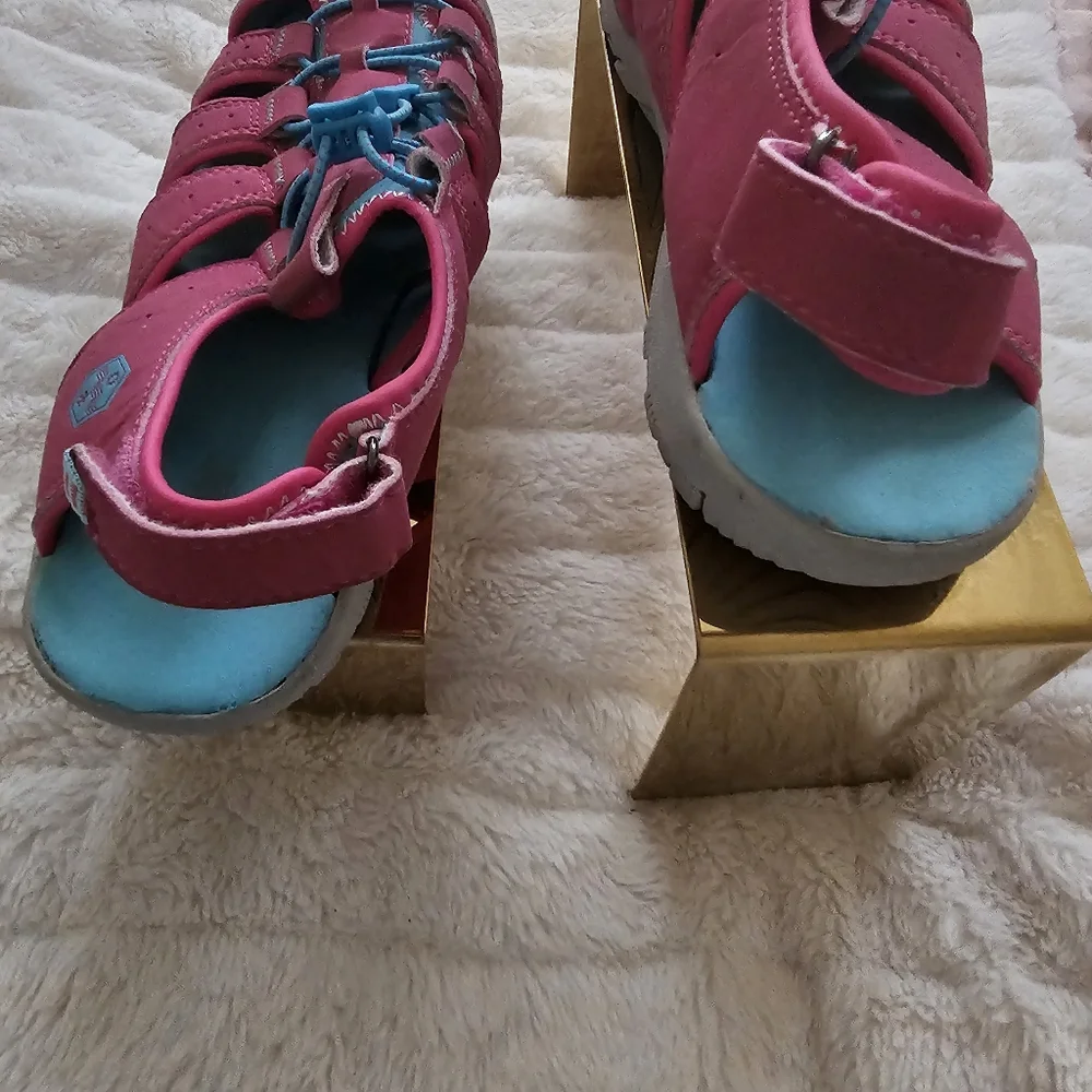 Sandals - Picture 3 of 5